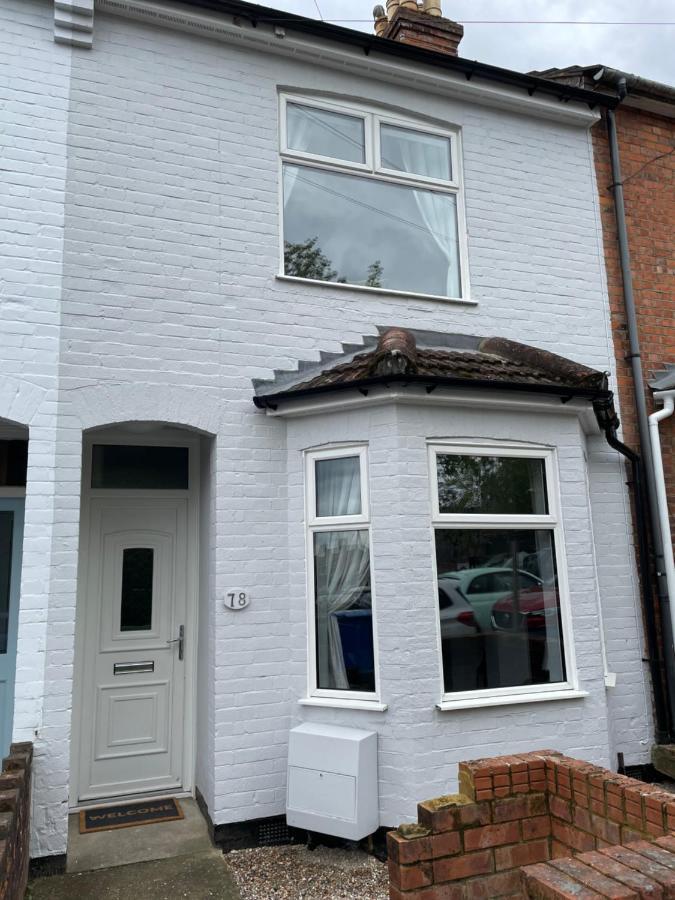Comfy Home For Contractors And Families With Free Parking - Sage View Aldershot Exterior foto